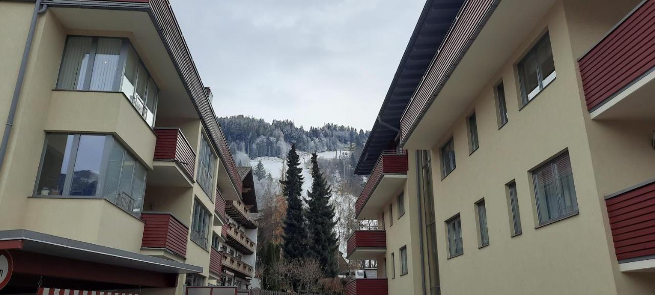 Apartament B14 *